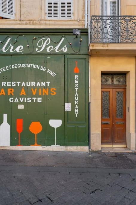 Superbe Appart, Central, Petit Balcon & Vue Place Marseille Bagian luar foto