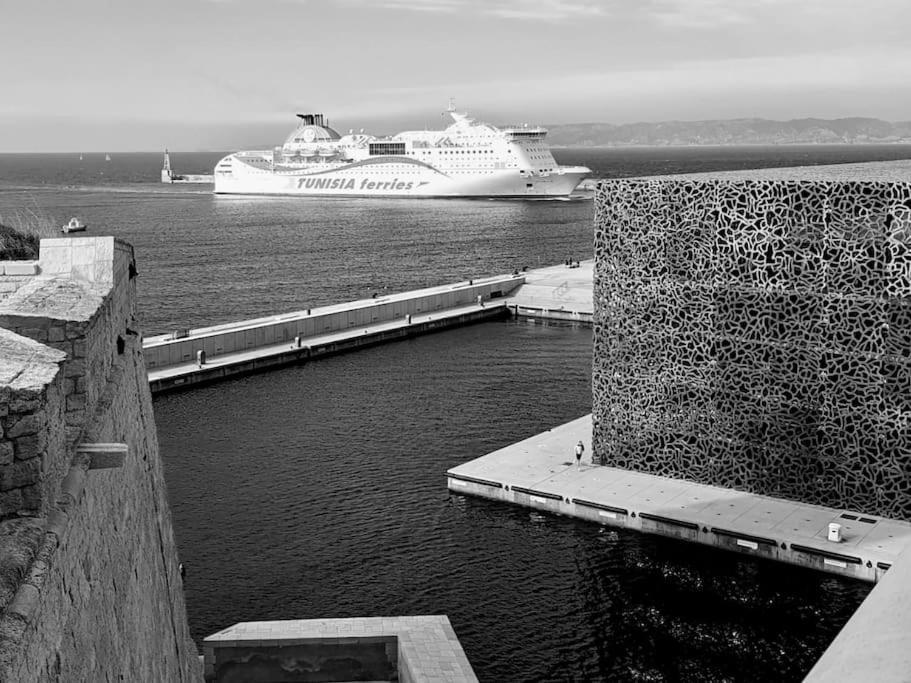 Superbe Appart, Central, Petit Balcon & Vue Place Marseille Bagian luar foto