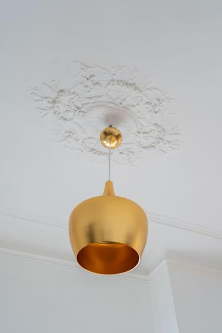 Superbe Appart, Central, Petit Balcon & Vue Place Marseille Bagian luar foto