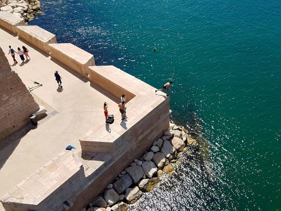 Superbe Appart, Central, Petit Balcon & Vue Place Marseille Bagian luar foto