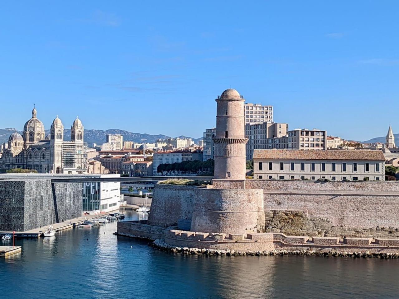 Superbe Appart, Central, Petit Balcon & Vue Place Marseille Bagian luar foto